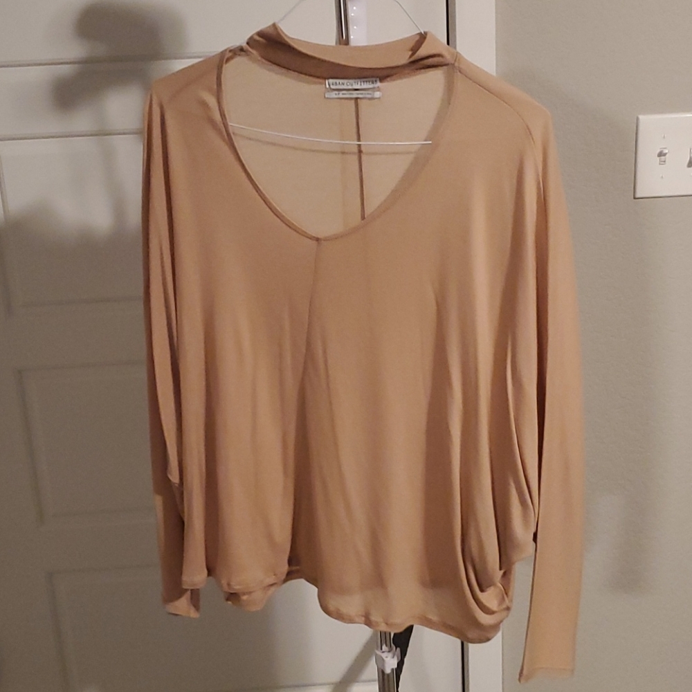 Urban outfitters tan shirt S
